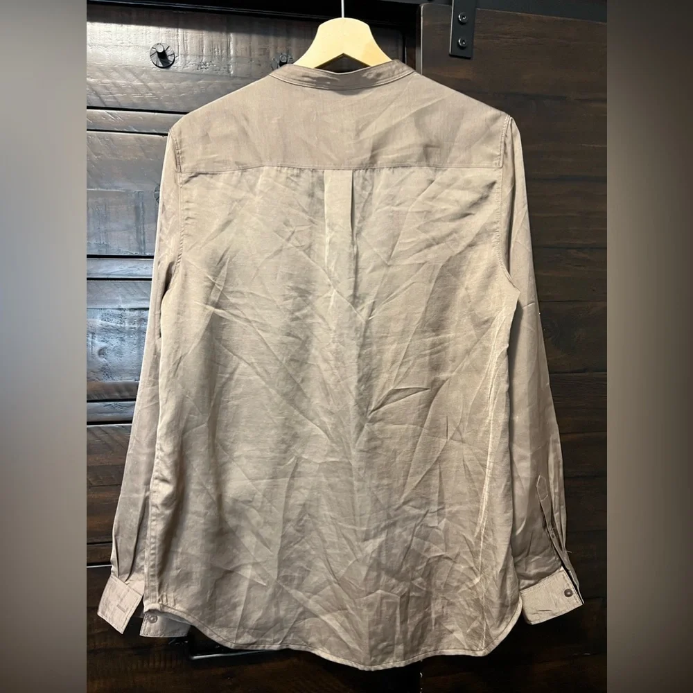 Gap Tan Button Down Blouse - Picture 2 of 7